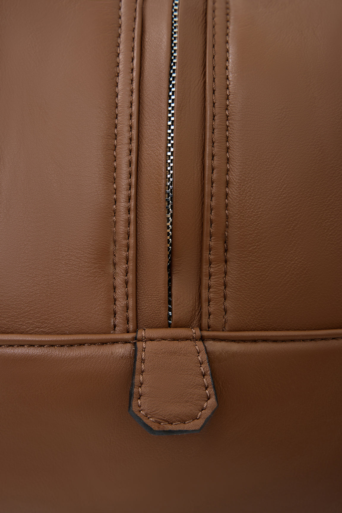 VALENSOLE CARAMEL LARGE IN GRAINED LEATHER