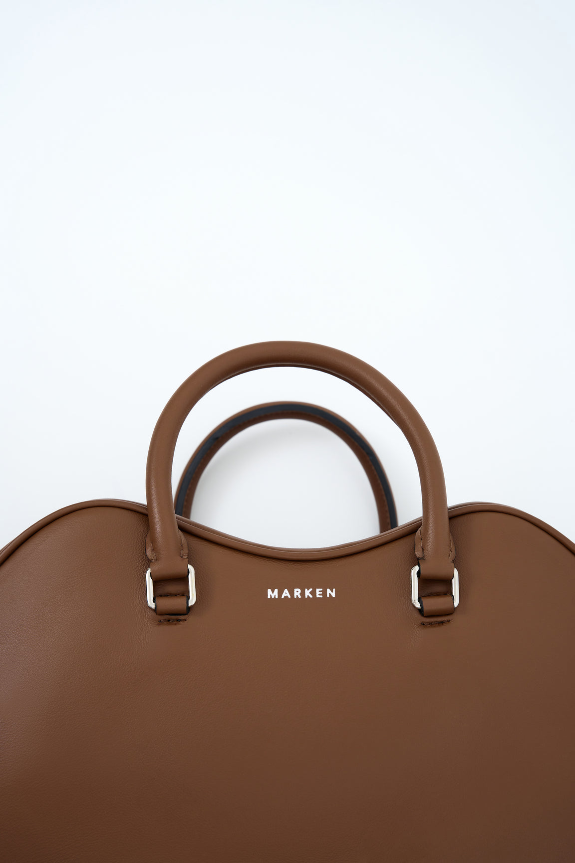 VALENSOLE CARAMEL LARGE IN GRAINED LEATHER