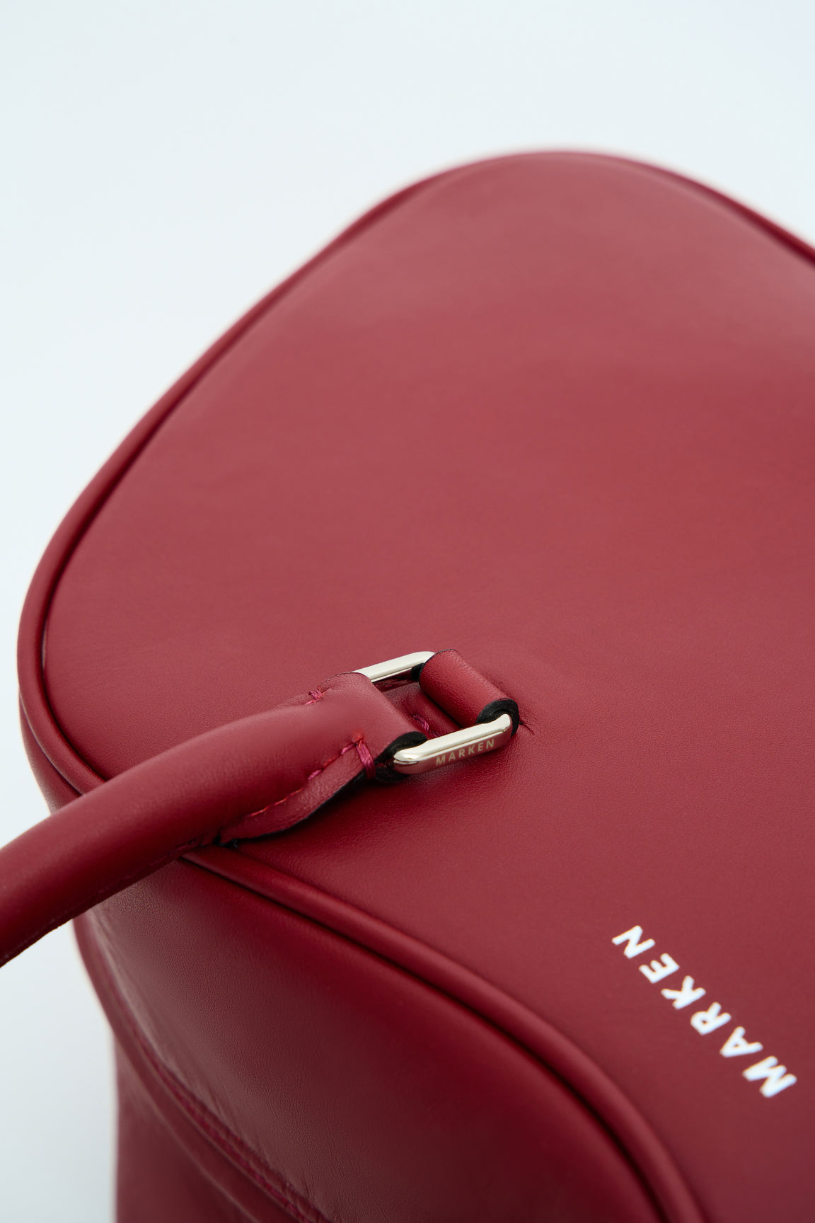 VALENSOLE CHERRY LARGE IN GRAINED LEATHER